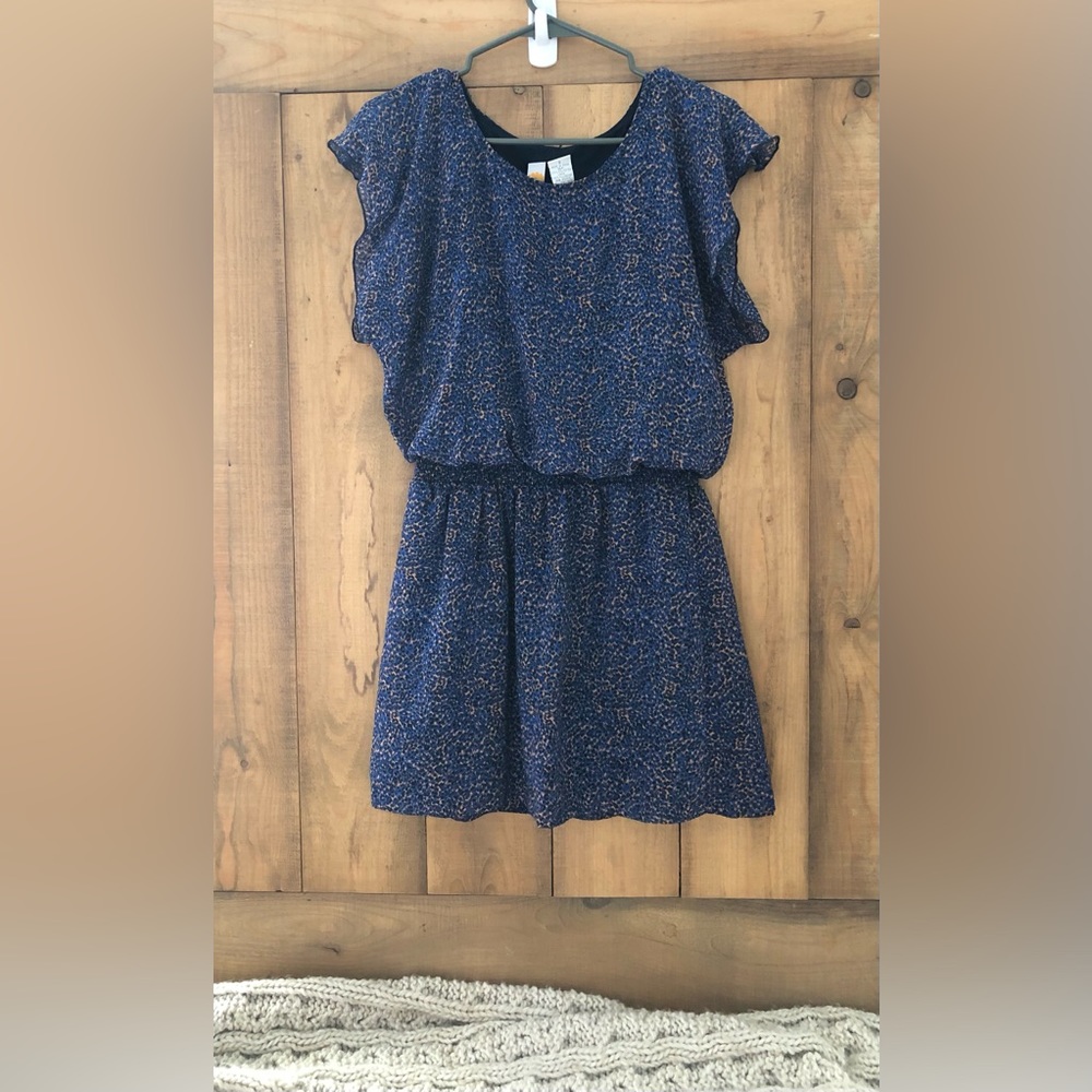Womens Flutter Sleeve Dress